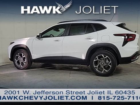 Used 2025 Chevrolet Trax LT w/ Driver Confidence Package FWD image 5