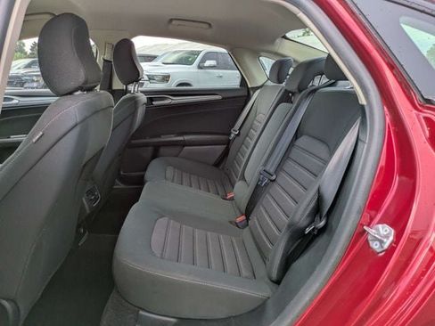 Used 2020 Ford Fusion SE FWD image 13