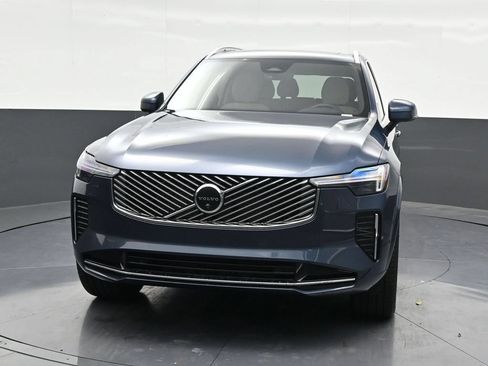 Used 2026 Volvo XC90 B6 Plus w/ Protection Package Premier AWD/4WD image 8
