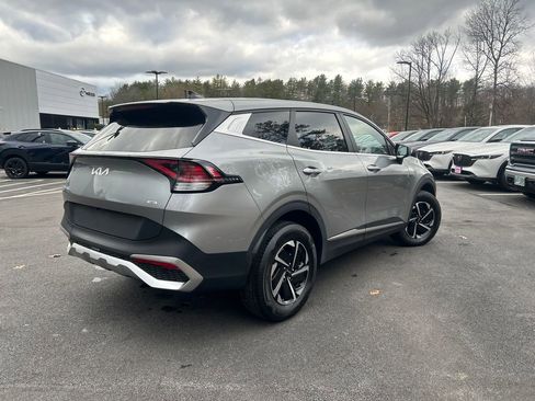 Used 2023 Kia Sportage LX image 5