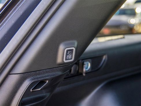 New 2025 Jeep Grand Cherokee Limited image 13