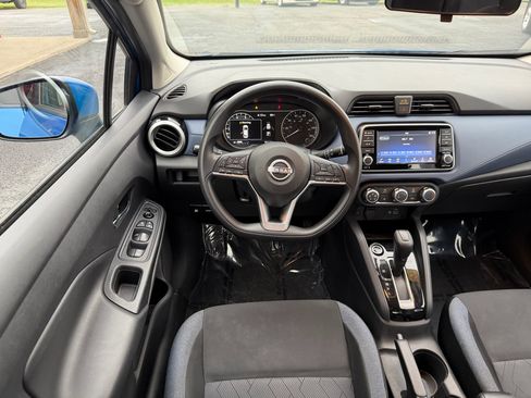 Used 2023 Nissan Versa SV image 13