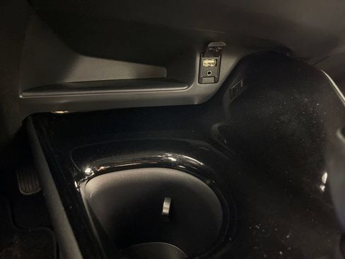 Certified 2019 Toyota C-HR XLE FWD image 30
