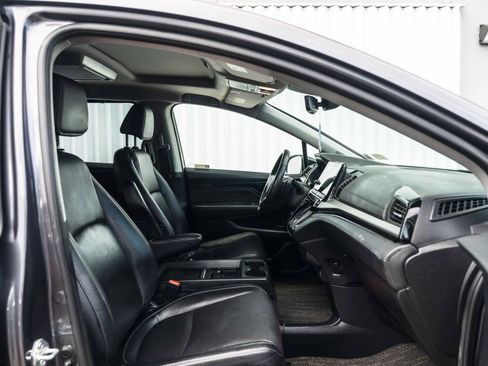 Used 2023 Honda Odyssey Touring image 21