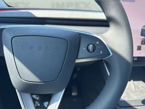 Used 2026 Tesla Model Y Long Range RWD image 17