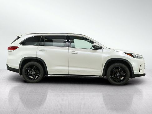 Used 2019 Toyota Highlander Limited Platinum AWD/4WD image 7