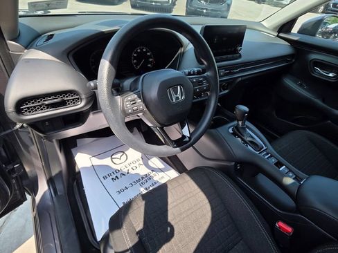 Used 2025 Honda HR-V LX image 14