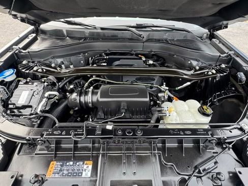 Used 2020 Ford Explorer Limited w/ Class III Trailer Tow Package image 2