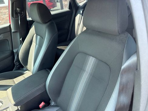 Used 2023 Honda Civic Sport image 3