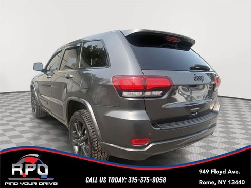 Used 2020 Jeep Grand Cherokee Altitude AWD/4WD image 3