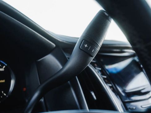 Used 2016 Cadillac Escalade Platinum image 21