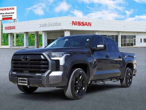 Used 2023 Toyota Tundra SR5 image 2