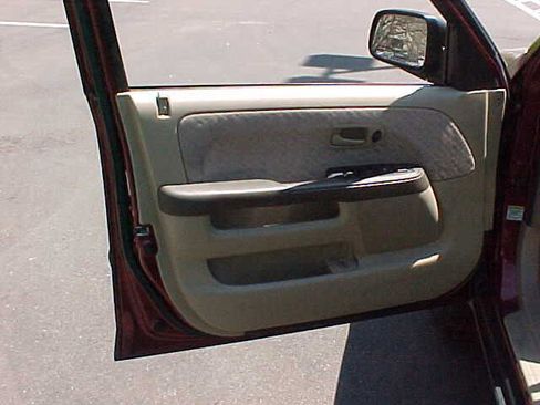 Used 2006 Honda CR-V LX image 17