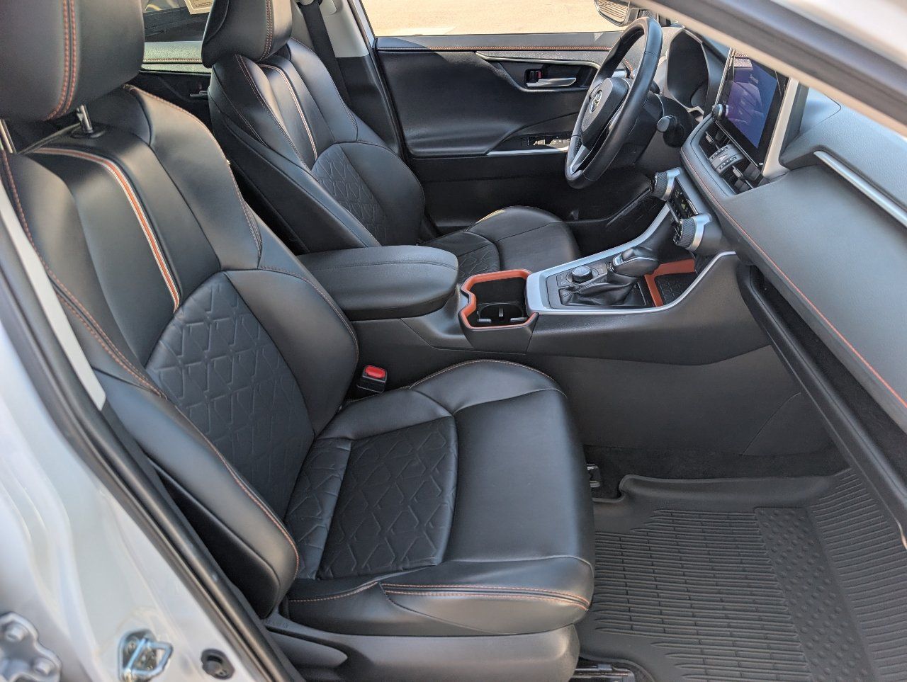 Used 2024 Toyota RAV4 Adventure AWD/4WD image 8