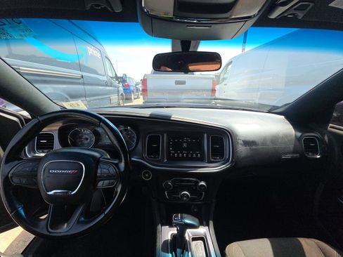 Used 2020 Dodge Charger SXT RWD image 14