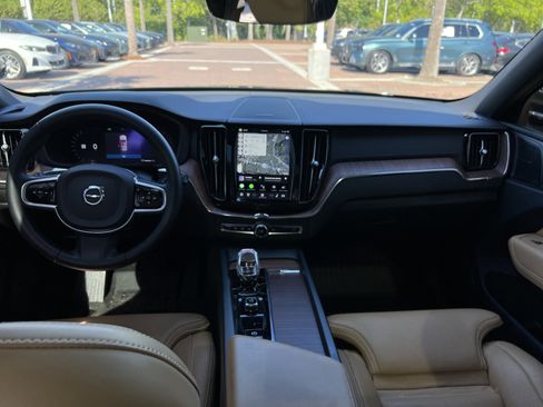 Used 2023 Volvo XC60 B5 Ultimate w/ Climate Package image 29