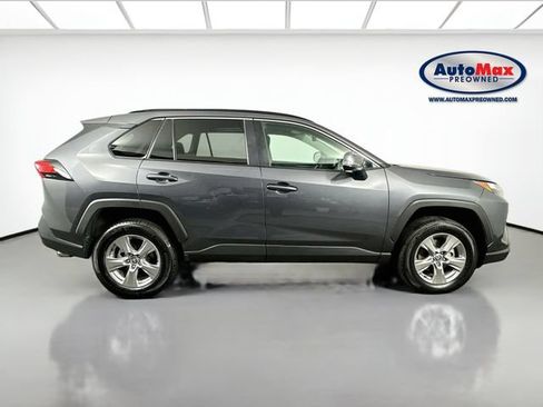 Used 2025 Toyota RAV4 XLE AWD/4WD image 10