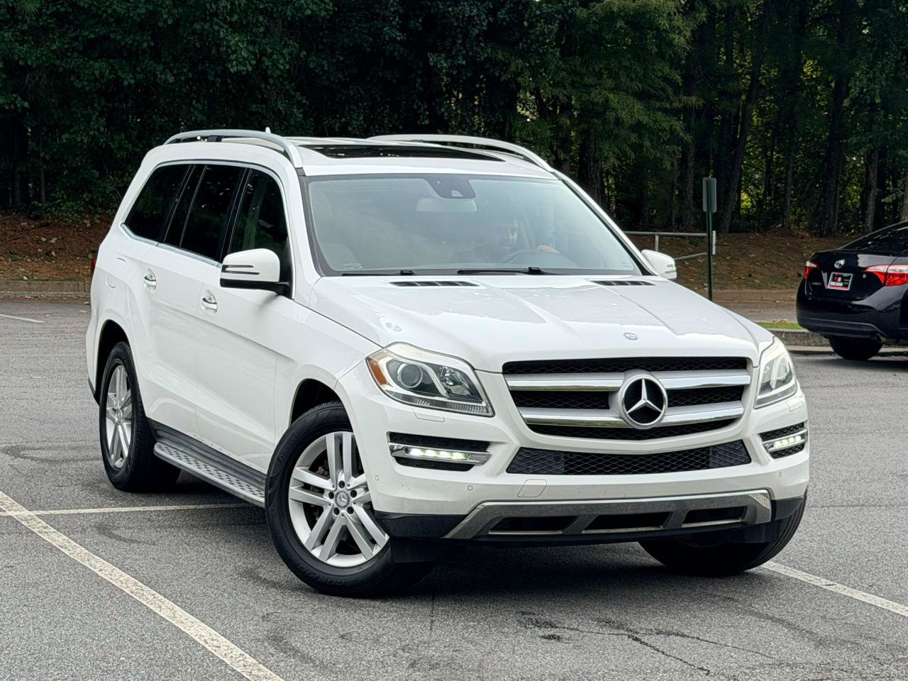 Used 2016 Mercedes-Benz GL 450 4MATIC image 5