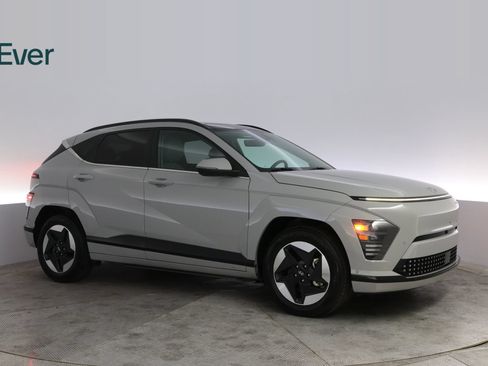 Used 2024 Hyundai Kona Limited FWD image 14