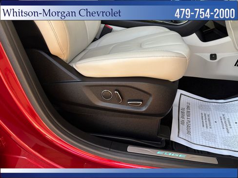 Used 2015 Ford Edge Titanium w/ Technology Package image 38