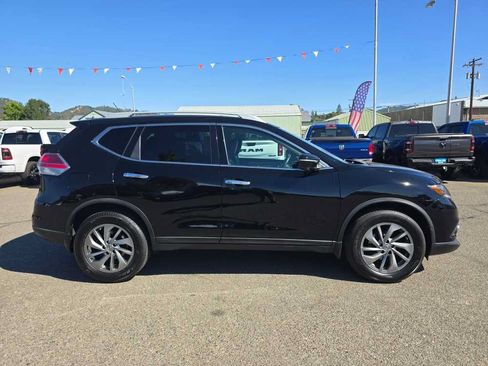 Used 2015 Nissan Rogue SV AWD/4WD image 5