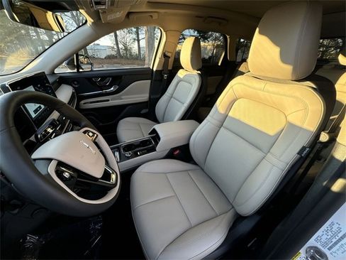 New 2026 Lincoln Corsair Reserve image 11