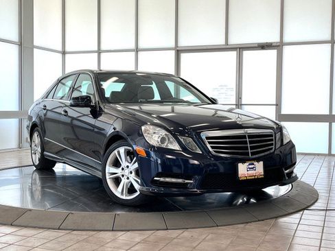 Used 2013 Mercedes-Benz E 350 4MATIC Sedan image 1
