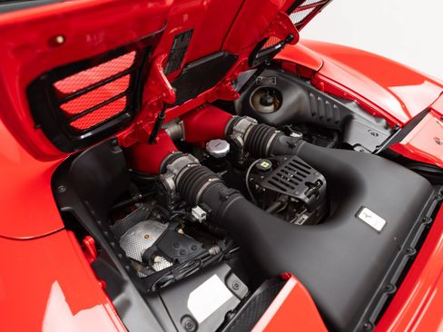 Used 2014 Ferrari 458 Spider RWD image 90