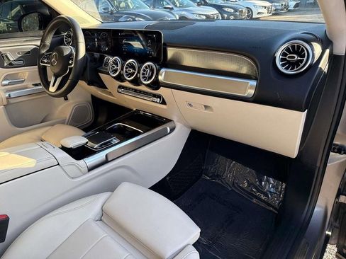 Used 2020 Mercedes-Benz GLB 250 image 13