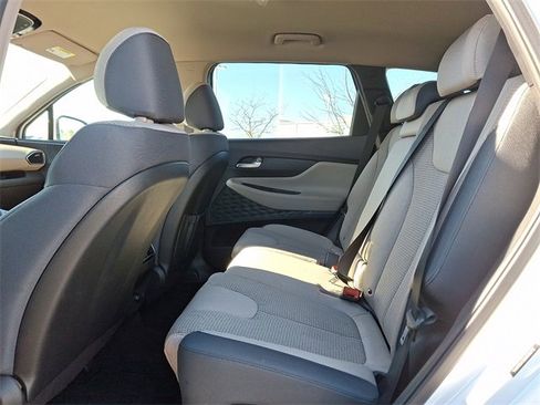 Used 2022 Hyundai Santa Fe SE image 10