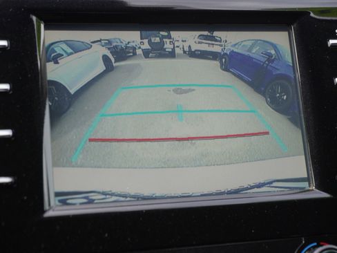 Used 2018 Toyota Camry LE image 24