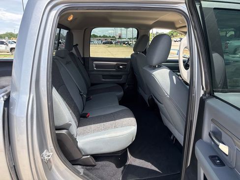 Used 2020 RAM 1500 Classic SLT w/ Luxury Group AWD/4WD image 11