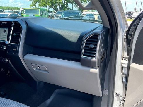 Used 2016 Ford F150 XLT w/ Equipment Group 302A Luxury RWD image 23