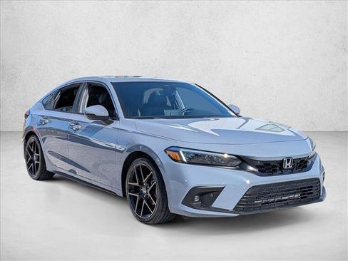 Used 2024 Honda Civic Sport Touring image 3