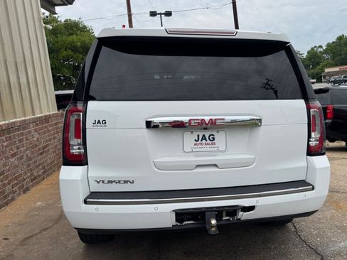 Used 2018 GMC Yukon Denali RWD image 8
