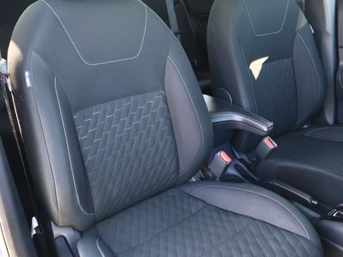 Used 2022 Nissan Kicks S image 16