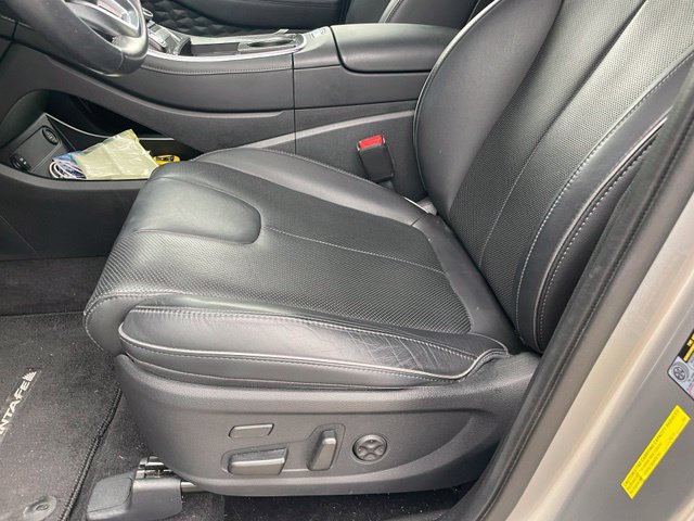 Used 2021 Hyundai Santa Fe Limited AWD/4WD image 12