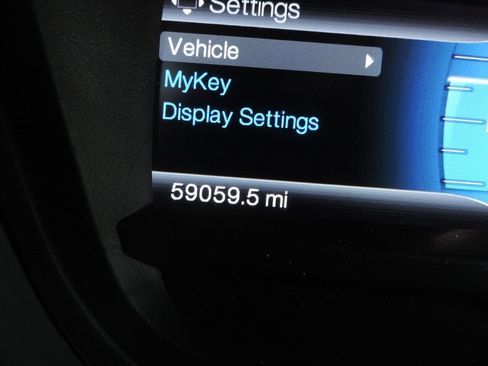 Used 2014 Ford Explorer XLT w/ Equipment Group 202A image 31