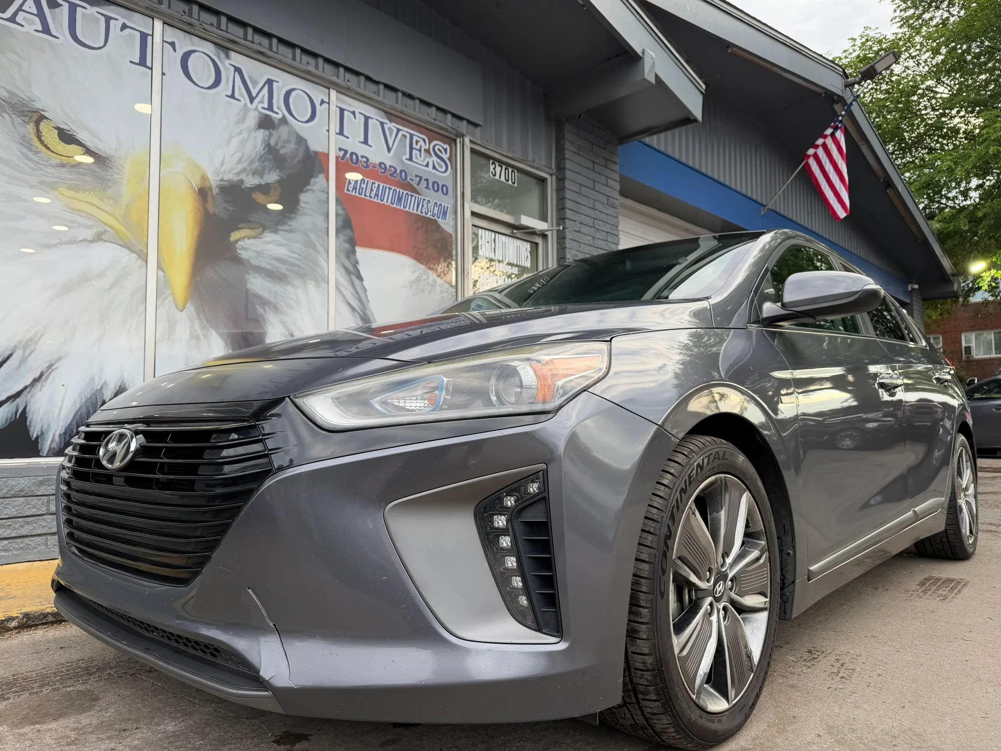 Used 2017 Hyundai Ioniq Limited FWD image 7