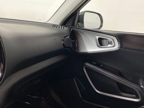 Certified 2023 Kia Soul S image 25