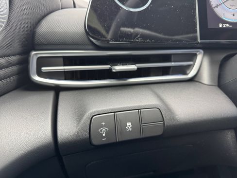 New 2026 Hyundai Elantra Limited w/ Cargo Package FWD image 17