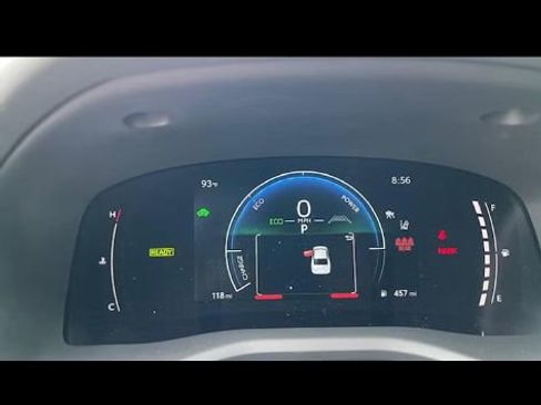 Used 2025 Toyota Camry LE FWD image 4