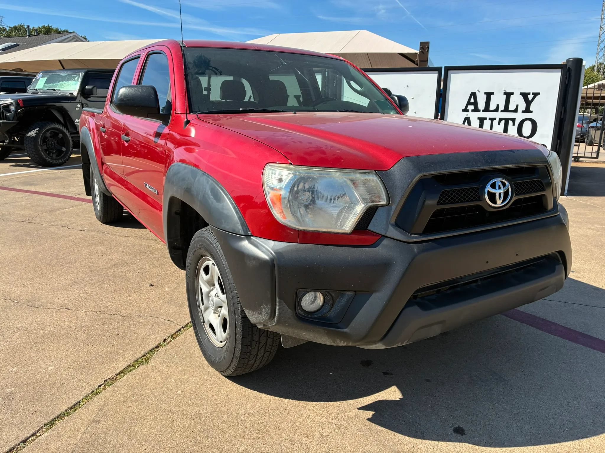 Used 2012 Toyota Tacoma 2WD Double Cab w/ Convenience Pkg image 1