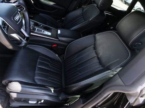 Used 2021 Audi A7 e Prestige w/ Prestige Package image 42