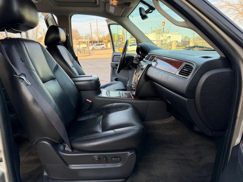Used 2013 Chevrolet Tahoe LTZ image 21