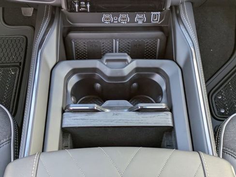New 2026 RAM 3500 Limited AWD/4WD image 21