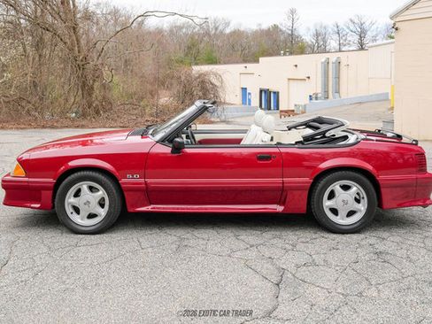 Used 1989 Ford Mustang GT RWD image 3