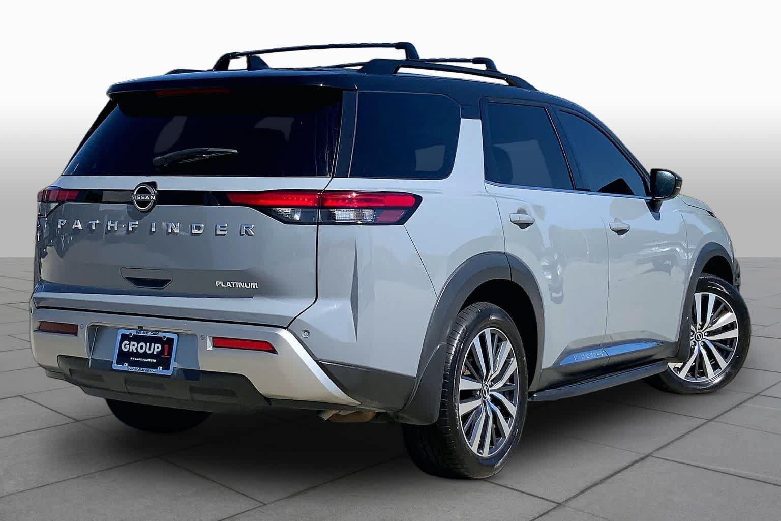 Used 2022 Nissan Pathfinder Platinum w/ Lighting Package (N93) FWD image 13