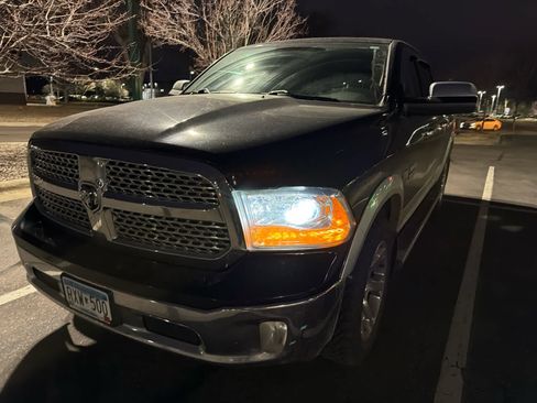 Used 2014 RAM 1500 Laramie w/ Trailer Tow Group image 10