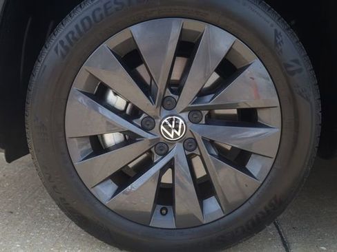Used 2024 Volkswagen Taos S FWD image 6